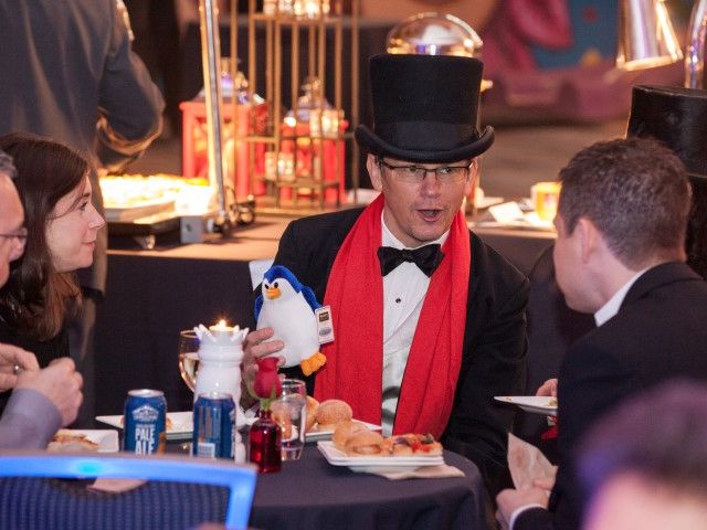 EA Cirque event photography magician